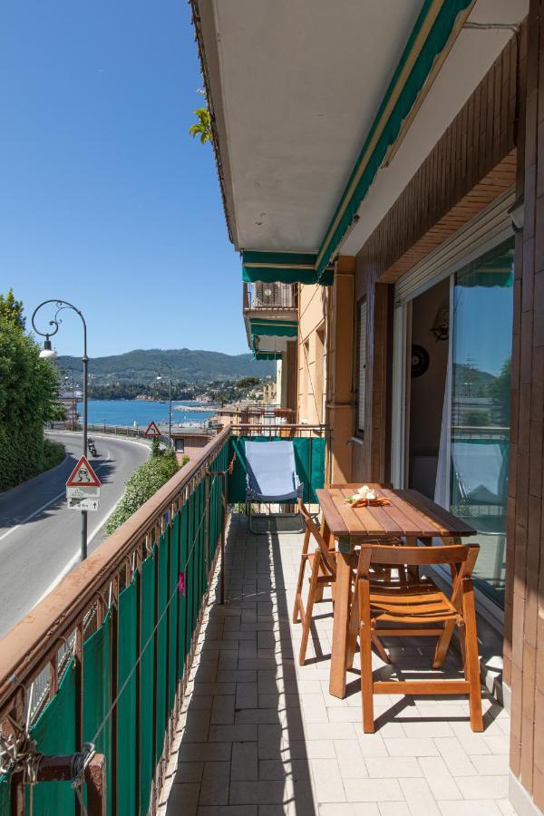 Rapallo Comodo Appartamento Signorile A Due Passi Dal Mare Con Posto Auto Exterior foto